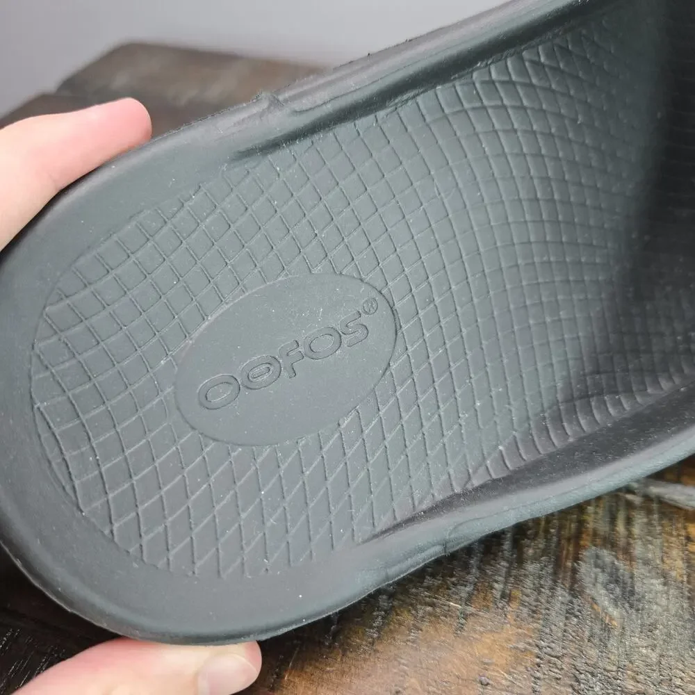 Oofos Ooahh Mens Size 12 Recovery Slip-On Comfort Flip Flops Sandals Black